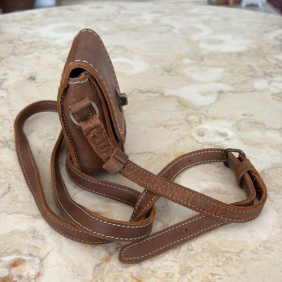 Roots Tribe Leather Mini Crossbody Bag As New - Picture 7 of 17